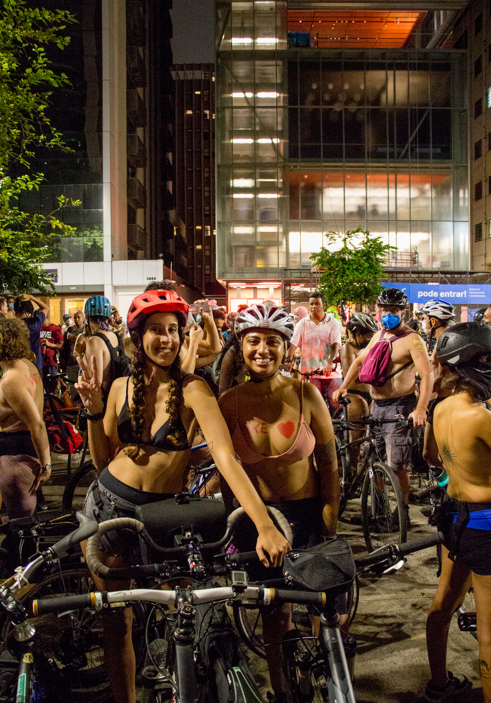 Protesto 'Pedalada Pelada' em São Paulo