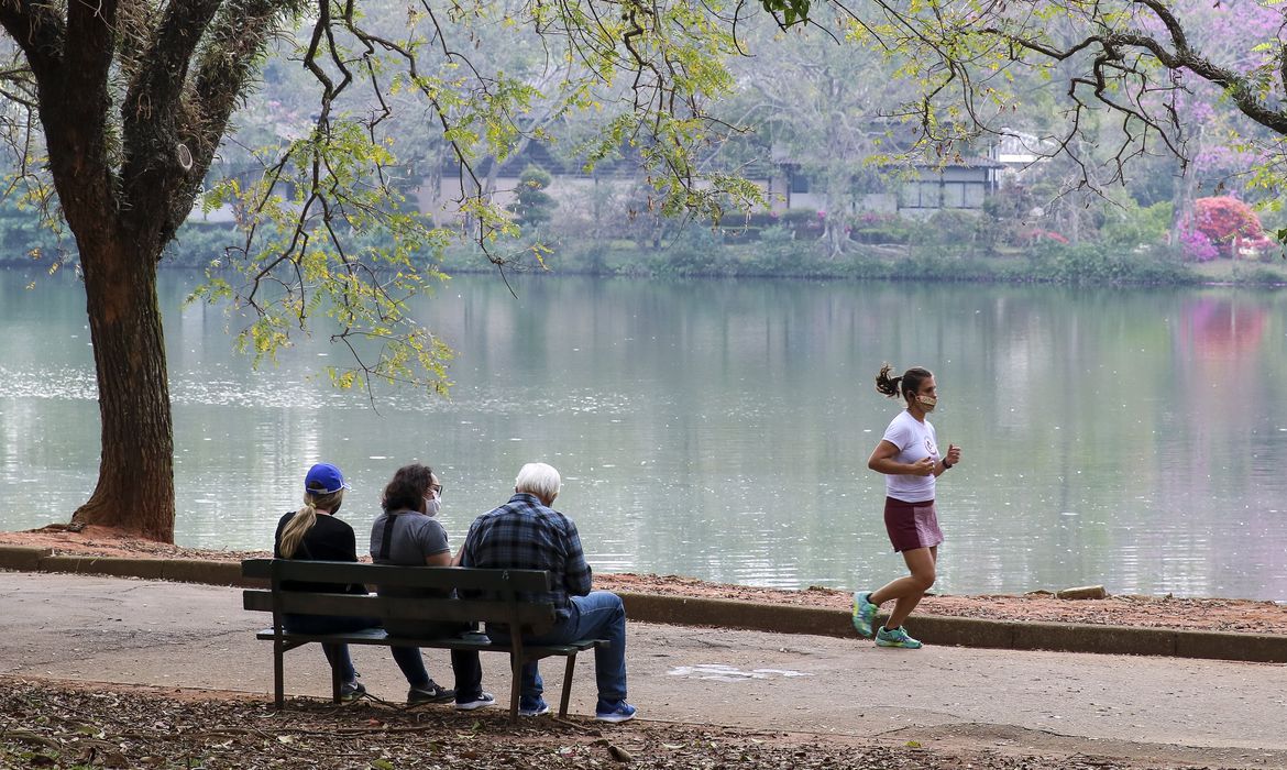 Apesar do calorão, chuvas permanecem ocorrendo no final do dia na cidade