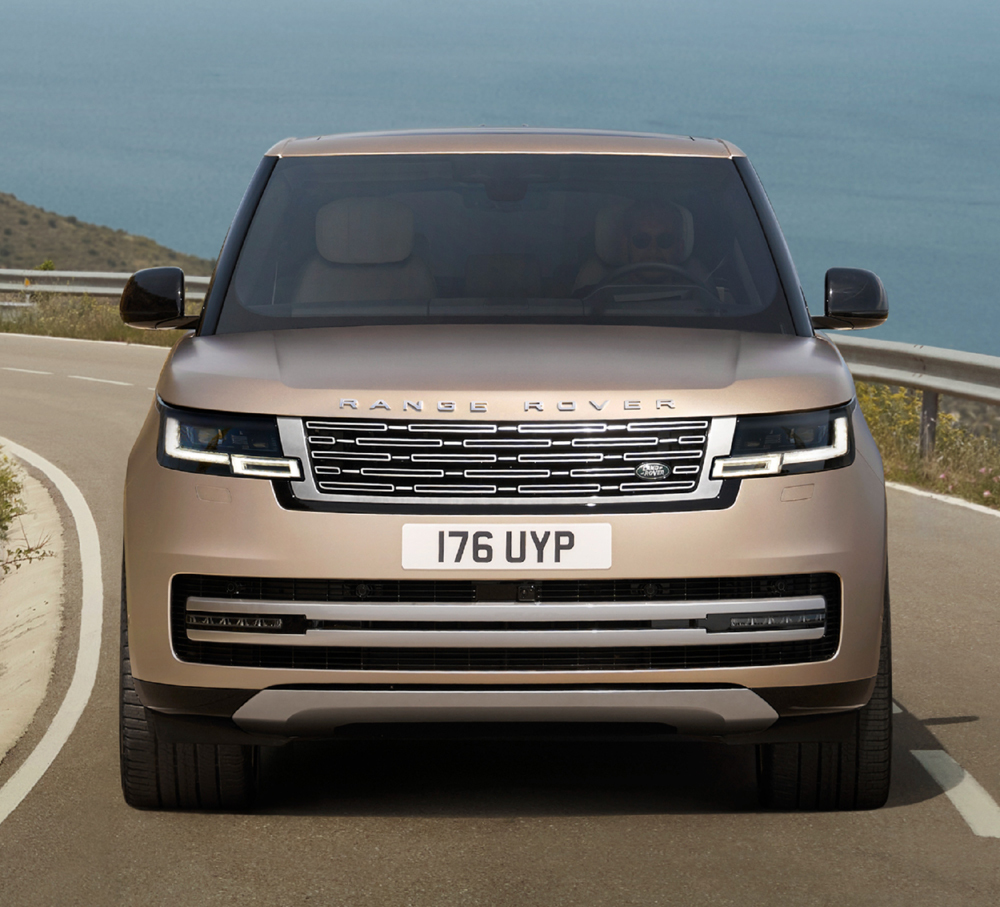 O novo Range Rover aprimora o sistema de suspensão a ar elétrica inaugurada pelo modelo em 1992 - Fotos: Divulgação