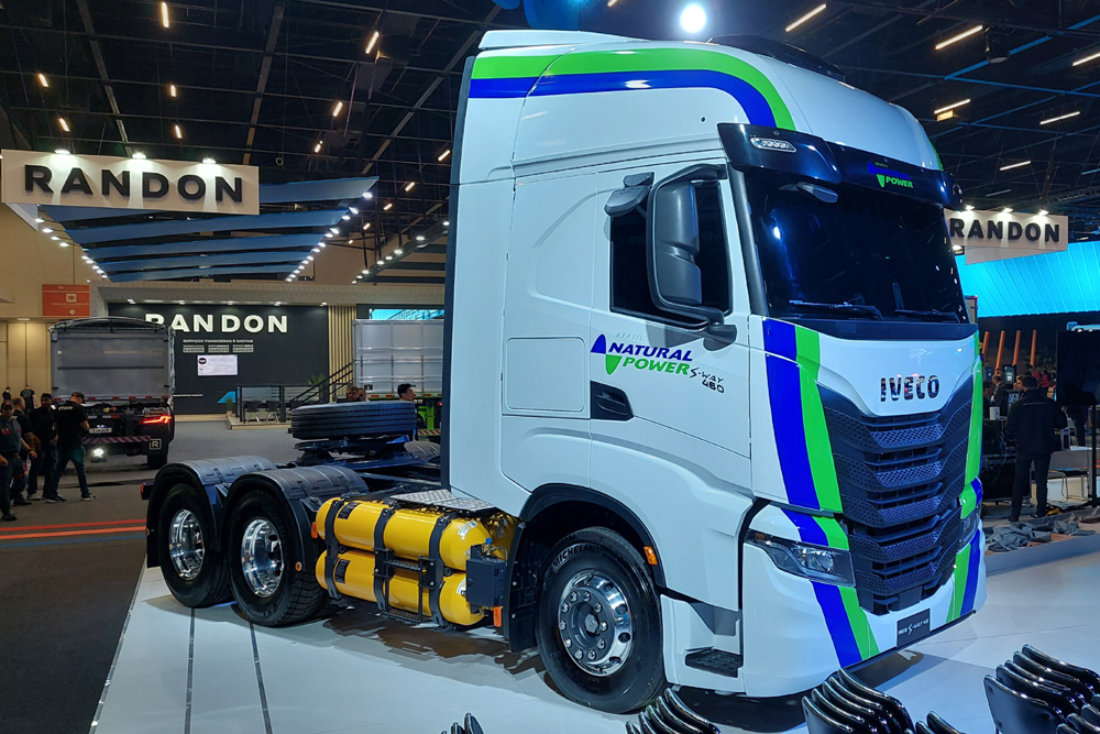 Iveco S-Way 460 movido a gás