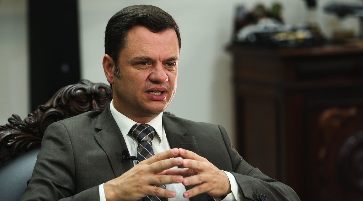 Torres respondeu às perguntas por cerca de uma hora e meia por videoconferência