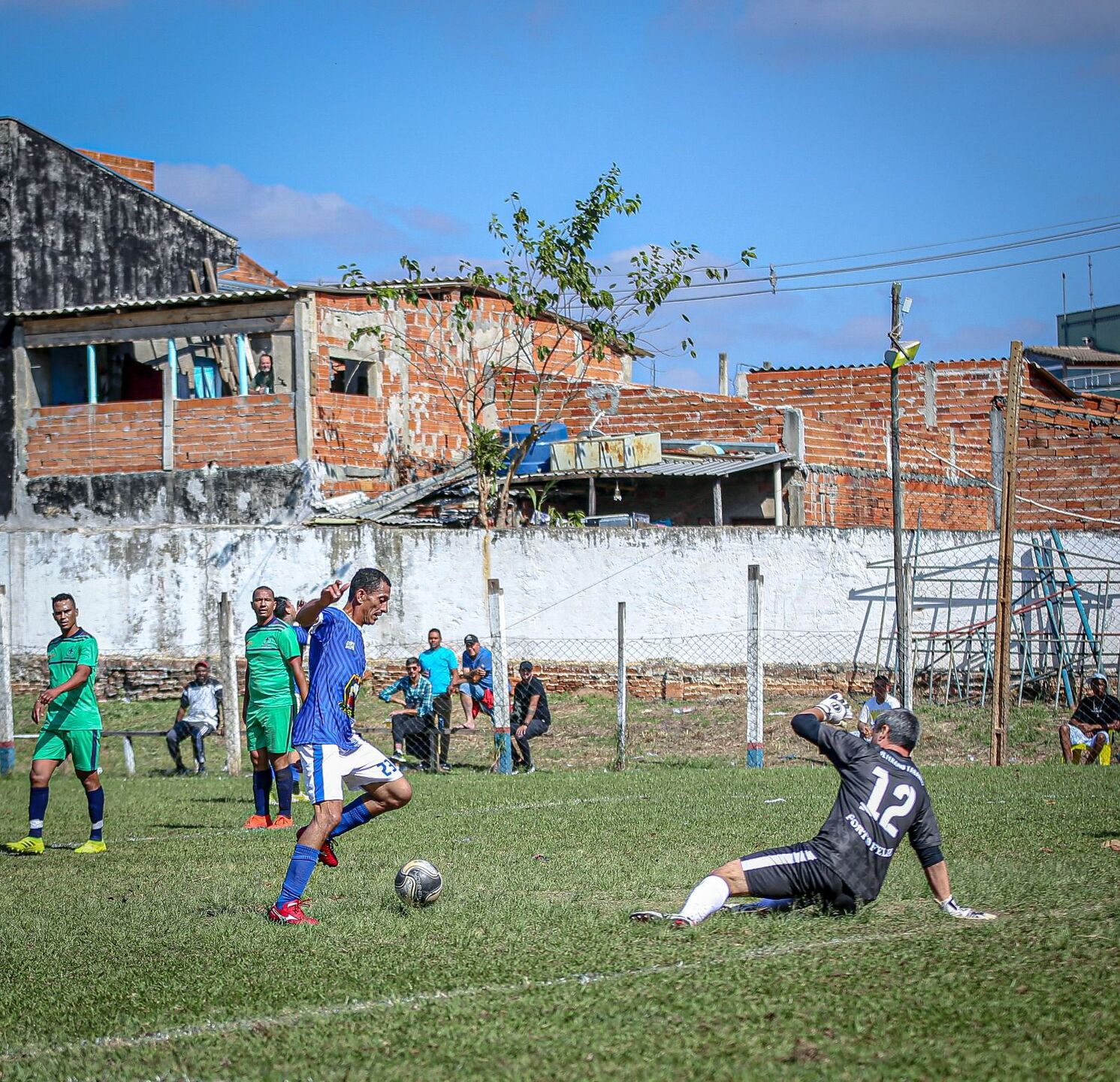 Na manhã deste domingo (18) aconteceu, no campo do América, mais uma rodada da 2ª fase da Taça João Rubini de Futebol Veterano Categoria Quarentão, em Porto Feliz/ Honae Pereira