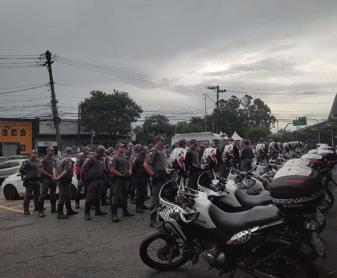 Os policiais do 27° Batalhão de Polícia Militar Metropolitano (BPM/M) prenderam 11 suspeitos em São Paulo
