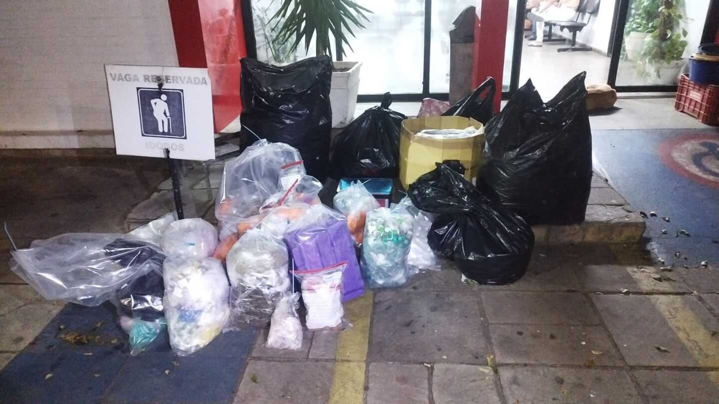 Os criminosos, o material apreendido e o veículo foram encaminhados ao 48º Distrito Policial