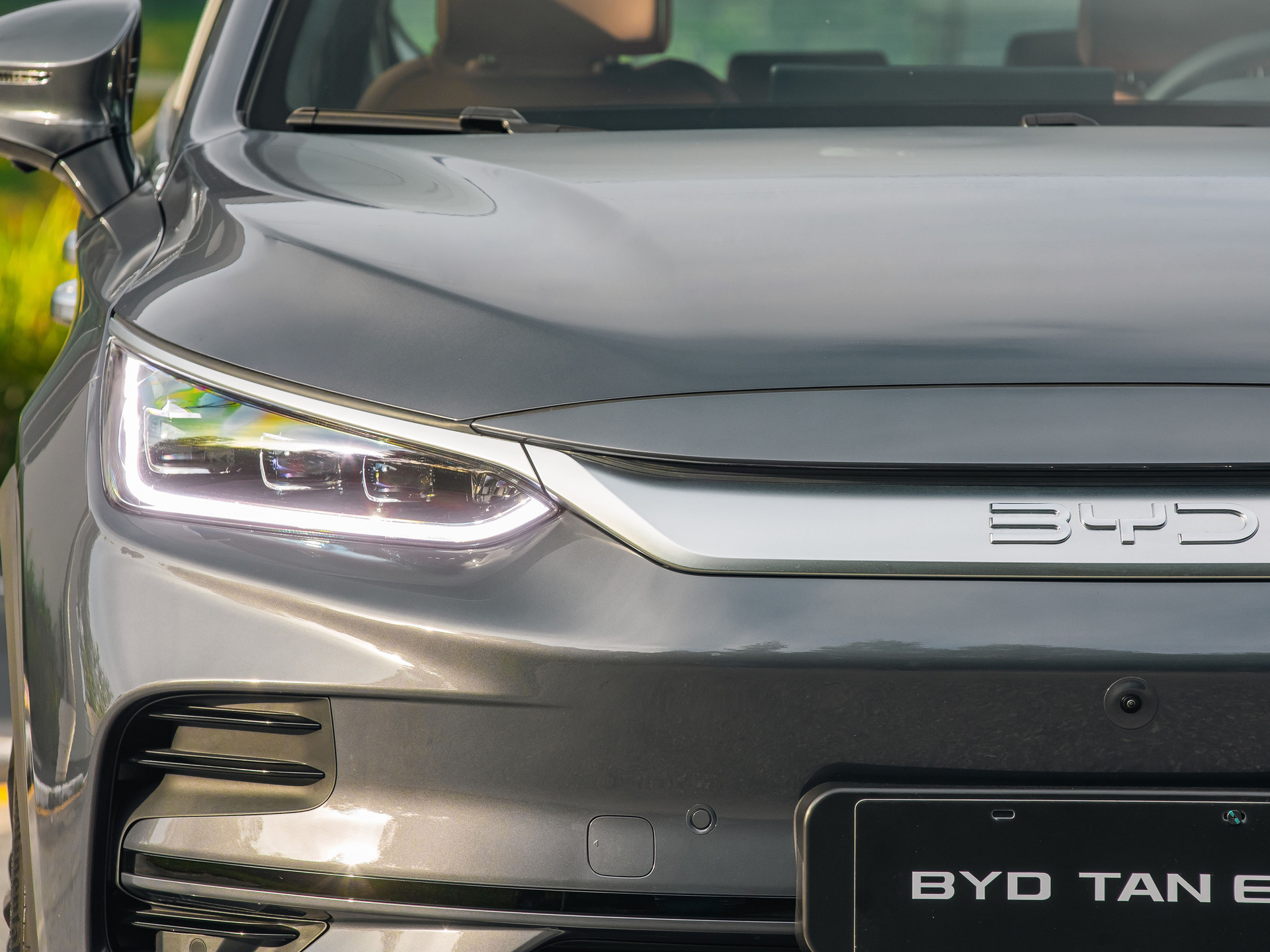 BYD Tan EV