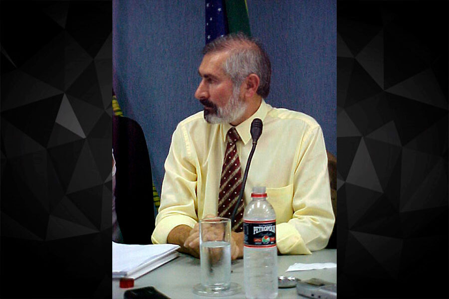 Evilásio visita Câmara Municipal logo após ser eleito prefeito de Taboão da Serra em 2003. Crédito: Eduardo Toledo/Portal O Taboanense