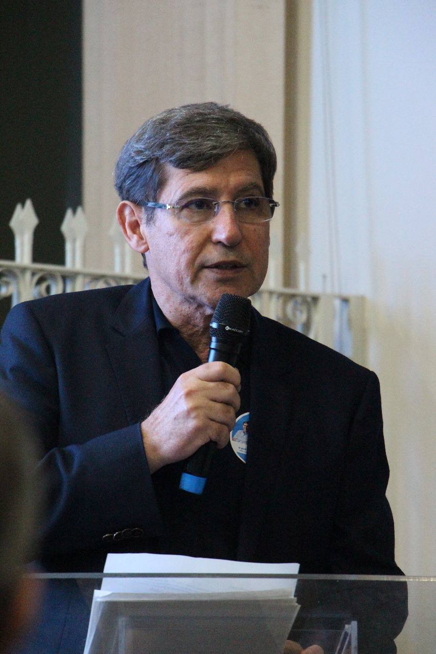 Dr. Cássio Prado durante discurso em evento em Porto Feliz na última semana.