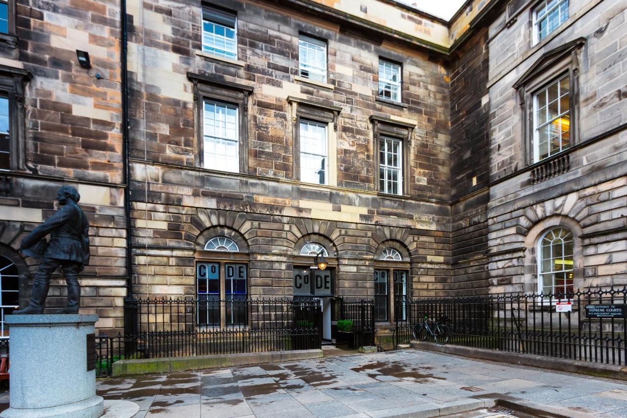 4 - Maratona por pubs em Edimburgo, Reino Unido - CoDE Pod The CoURT - Edinburgh (Foto: Divulgação/Booking)
