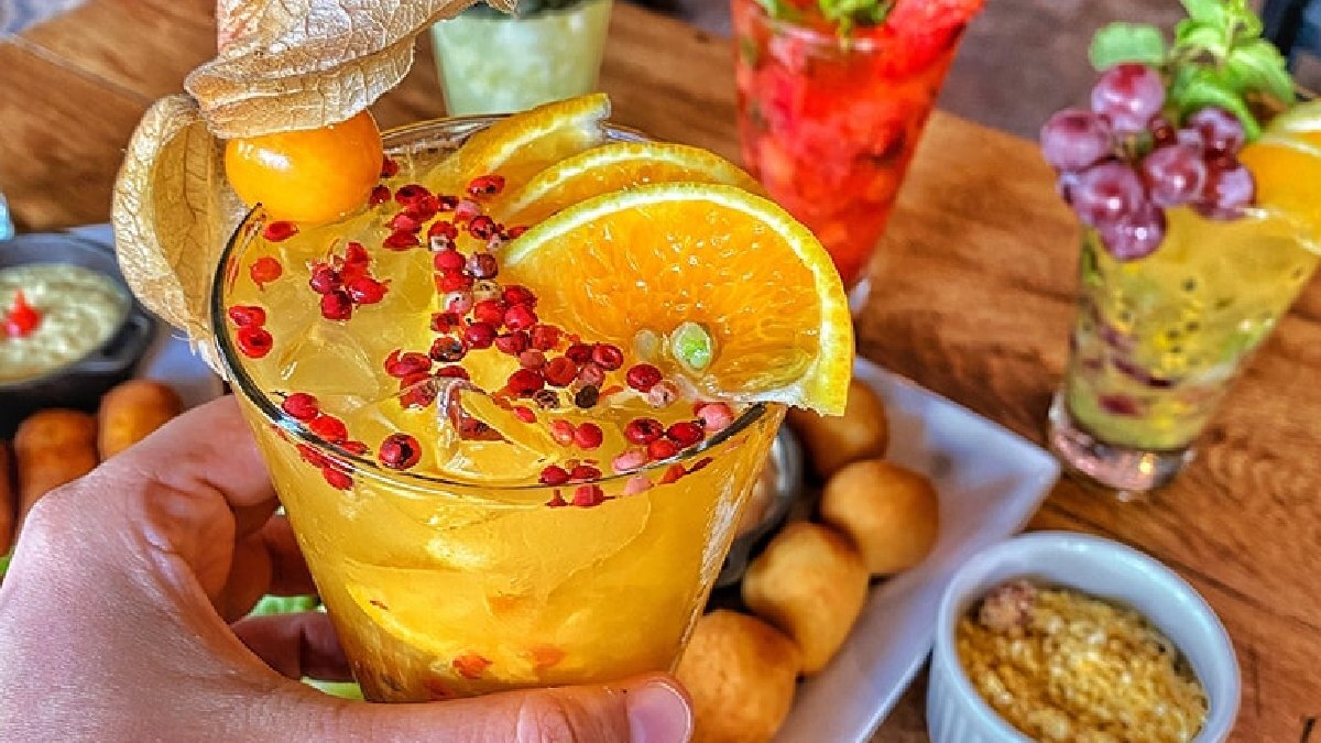Donna Vitória oferece uma carta de bebidas, com destaque para as caipirinhas Foto: Reprodução/Facebook