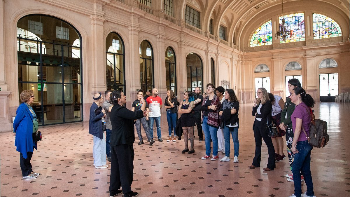 Público pode ver de perto detalhes da antiga construção, inspirada na arquitetura francesa Divulgação/Beatriz de Paula