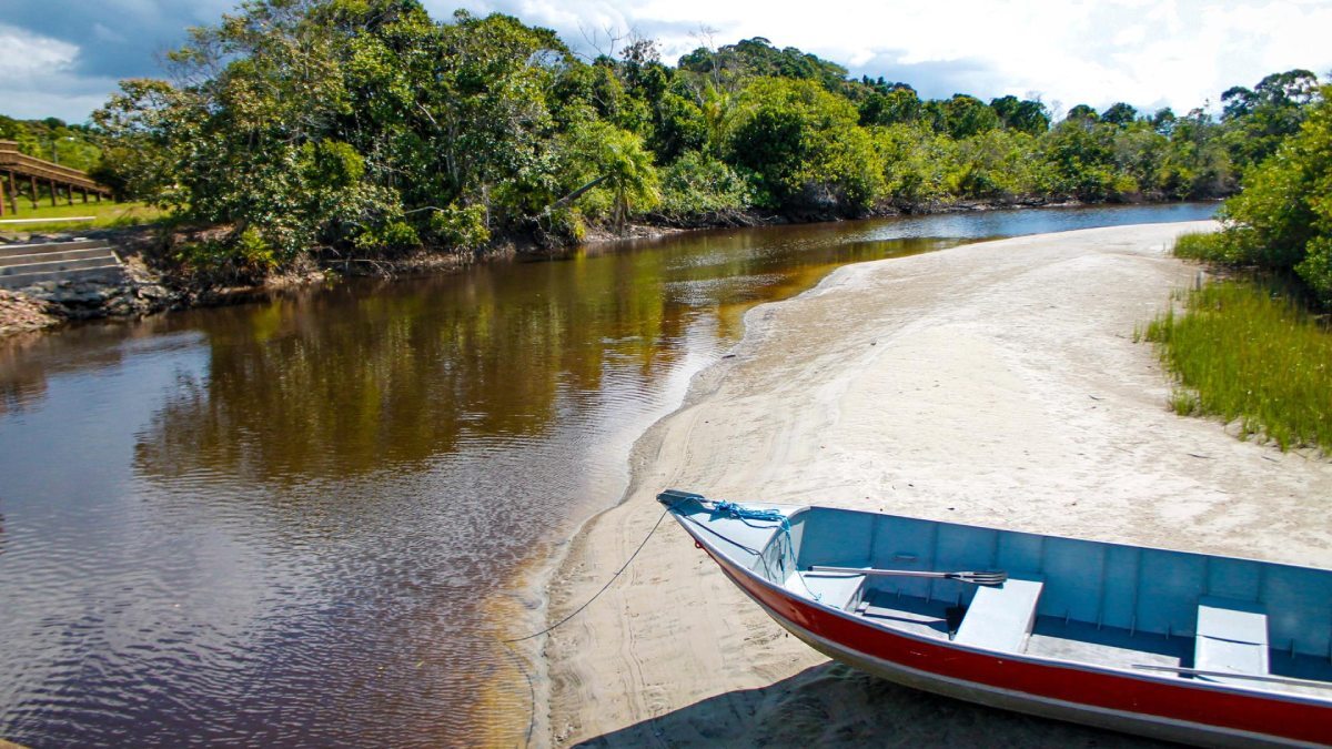 A Praia do Pereirinha, está localizada na Ilha do Cardoso, e é um dos destinos mais procurados por visitantes que buscam um ambiente natural preservado e tranquilo. Foto: Prefeitura de Cananéia