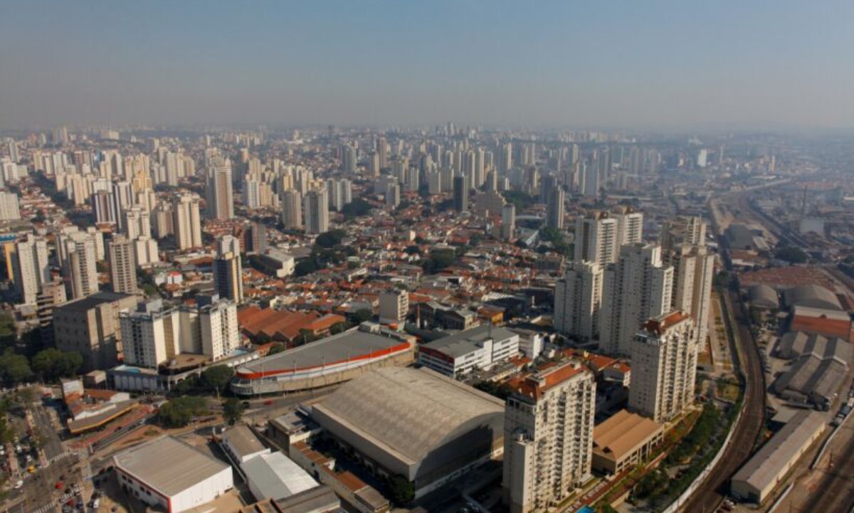 Lapa - R$ 34,53/m²: um bairro vibrante na Zona Oeste, com rica oferta cultural e excelente mobilidade. Foto: Rubens Chaves/Folhapress