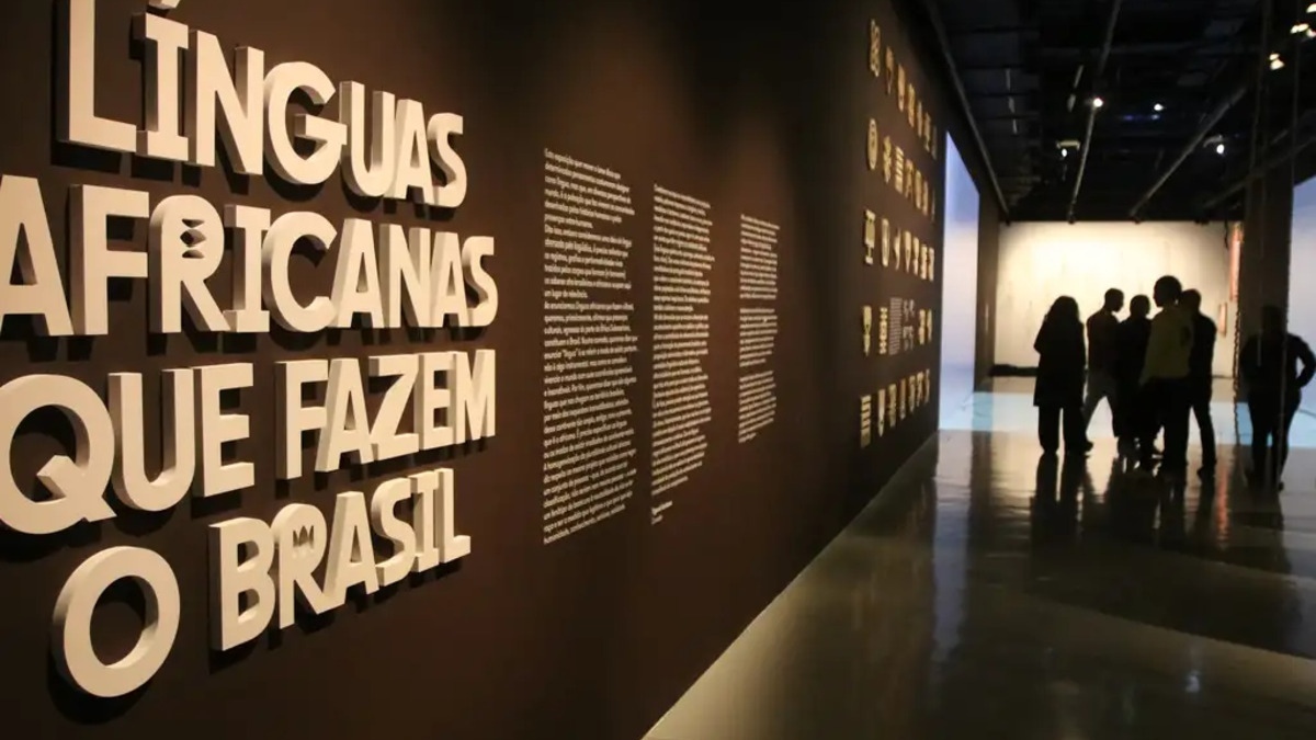 Exposição destaca a influência das línguas africanas no português falado no Brasil