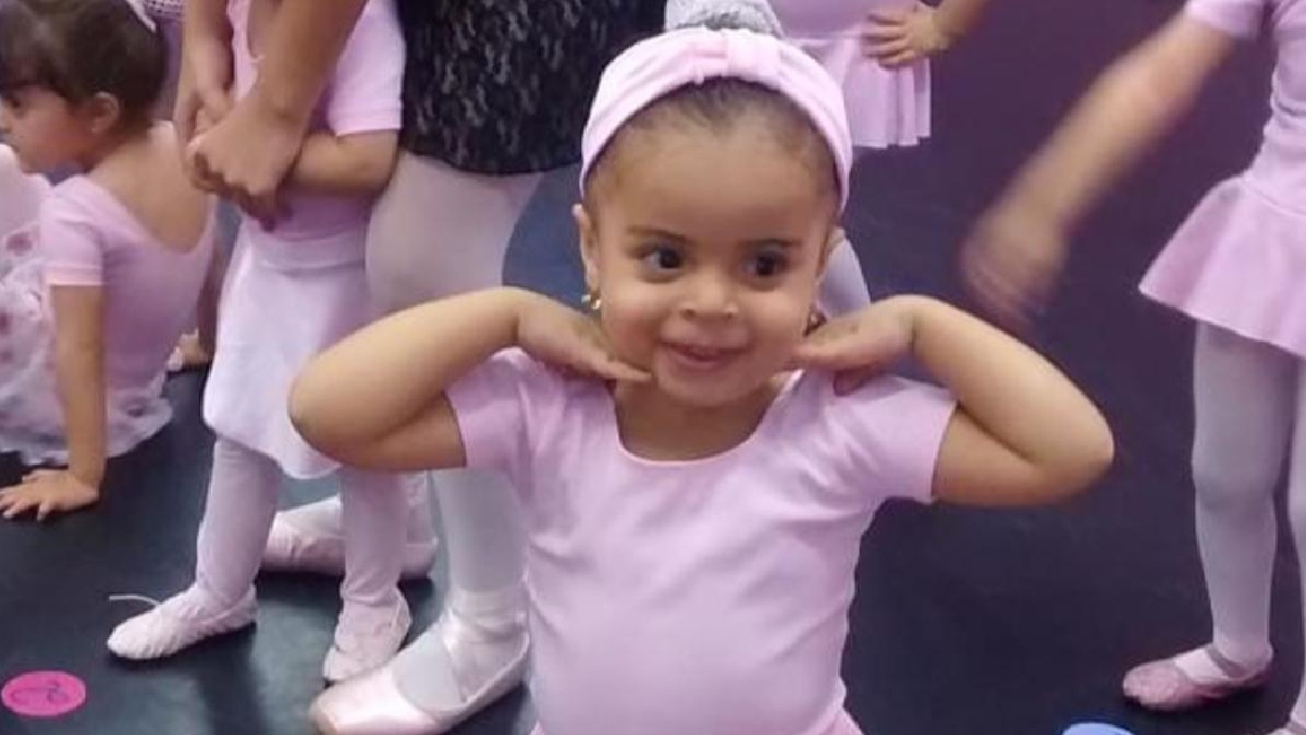 Ana Clara dança desde os dois anos.