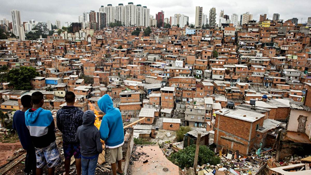 Localizada na zona sul de São Paulo, a favela de Paraisópolis possui mais de 100 mil habitantes em uma região de aproximadamente 10 km². Foto: Eduardo Knapp/Folhapress
