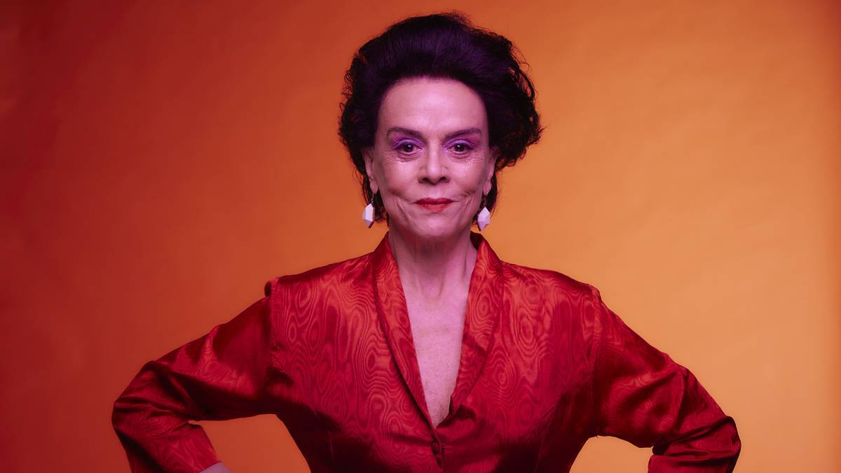 A atriz Clarisse Abujamra também é parte do elenco de 'Vestido de Noiva'. Foto: Ale Catan/Divulgação