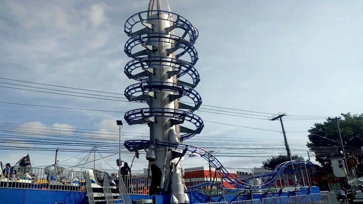 A Space Moon é uma das montanhas-russas do Animália Park. São 13 metros de altura e 137 metros de percurso. Foto: Divulgação/Youtube