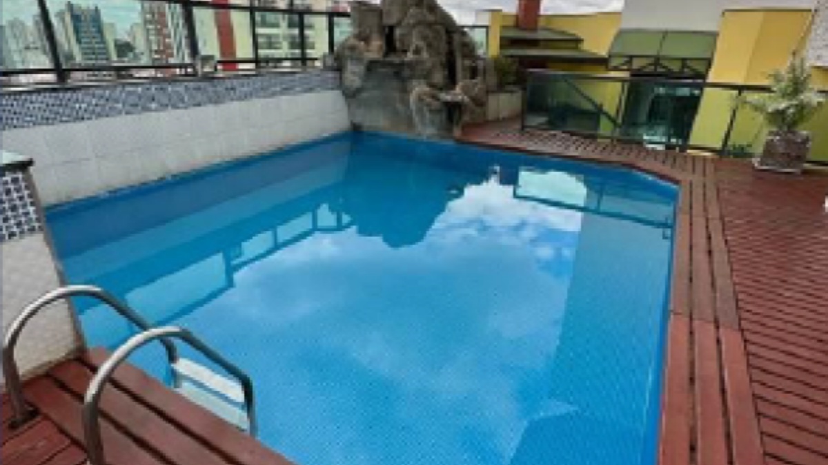Duplex ainda tem piscina e churrasqueira gourmet ao fundo. /Fotos: Divulgação