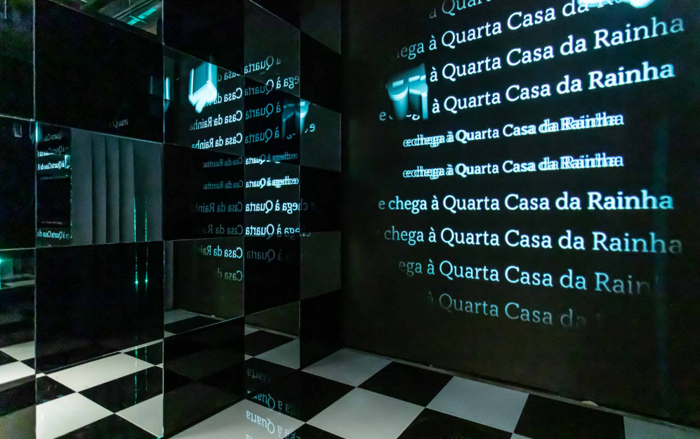 Obra é dividida em duas grandes áreas: superfície diz respeito às questões do conhecimento; subterrâneo se refere ao mundo irracional. Foto: Divulgação