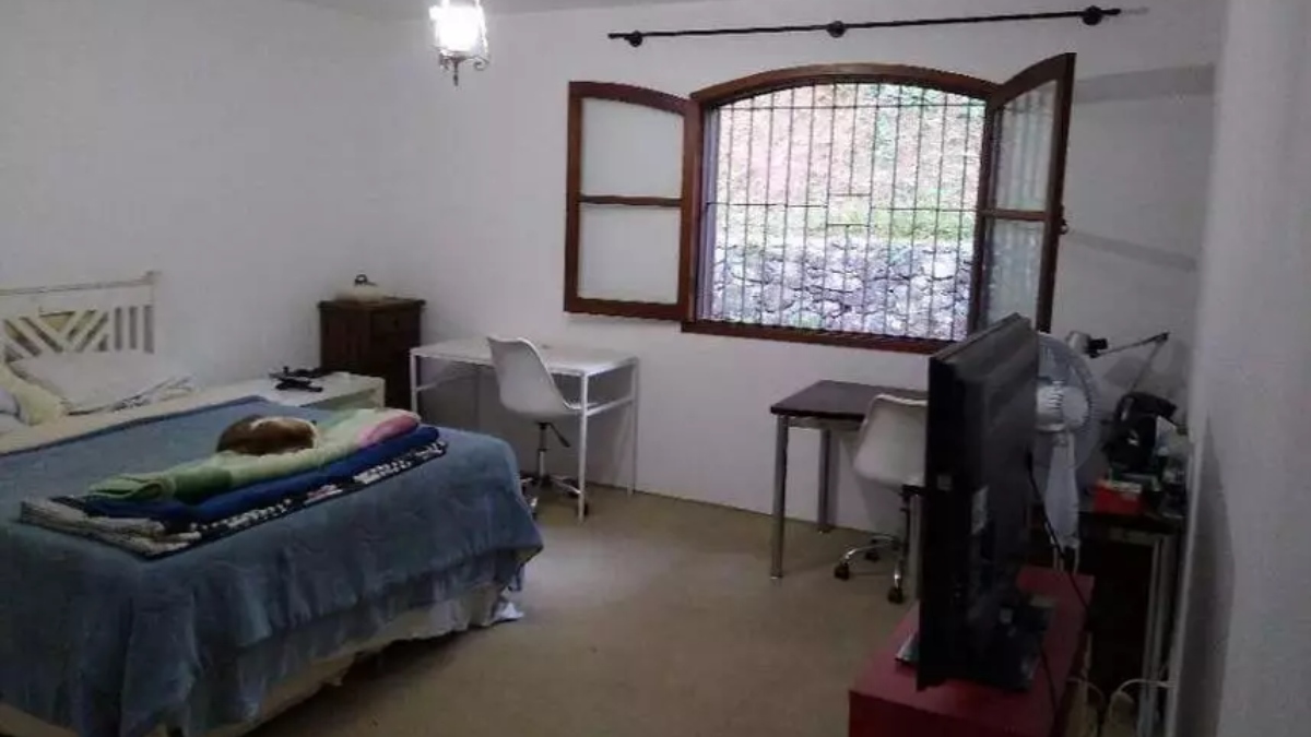 Imóvel tem três quartos e três banheiros. /Foto: Divulgação