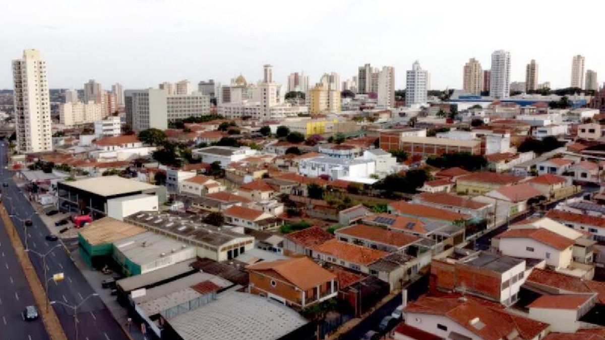 5. - Sétima cidade mais segura do Brasil e a quinta de São Paulo, a cidade de Araraquara apresenta 3,9 assassinatos a cada 100 mil habitantes. Entre as cidades de 200 mil a 500 habitantes, é a segunda mais segura do Brasil, atrás somente de Indaiatuba - (Divulgação/PMA)