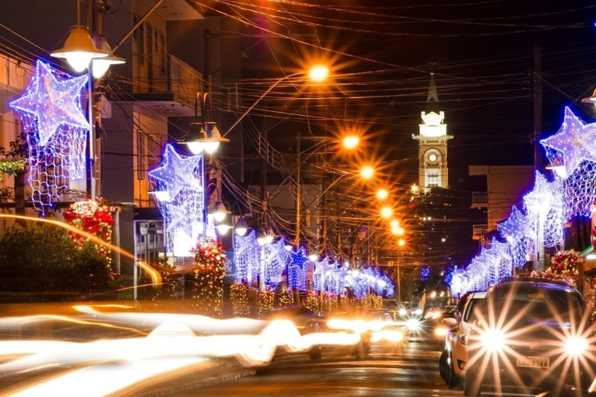 6. Socorro - Chama de "Cidade da Aventura", Socorro possui diversas atrações aos turistas. Durante a época natalina, a cidade promove atividades temáticas, mas sem perder a essência aventureira. Além disso, a cidade fica toda decorada para acolher os turistas que passam pela região em dezembro - (Divulgação)