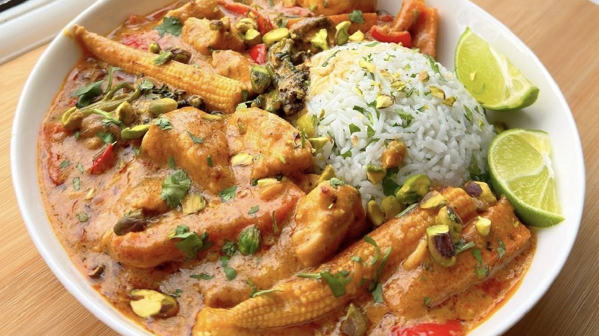 'Pupusa', símbolo de El Salvador, é considerado um dos alimentos mais emblemáticos do país e também poderá ser provado no festival. Trata-se de uma espécie de tortilha espessa feita de massa de milho (ou às vezes de arroz), que é recheada com uma variedade de ingredientes podendo ser de carne ou até mesmo vegetariano. Foto: Divulgação