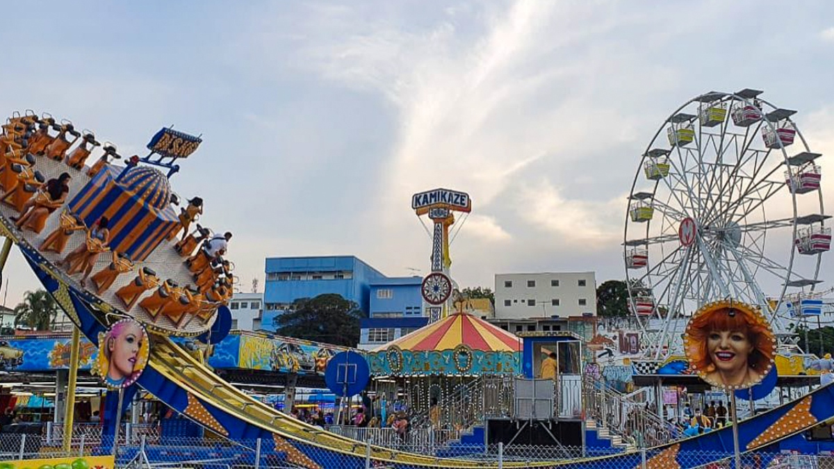 O parque de diversões foi inaugurado em Itaquera em 1987, e vem conquistando não só os moradores da zona leste, como de todas as regiões da Capital e até de outras partes do Estado. É o parque mais antigo da cidade, sendo também o maior da categoria - (Divulgação/Parque Marisa)