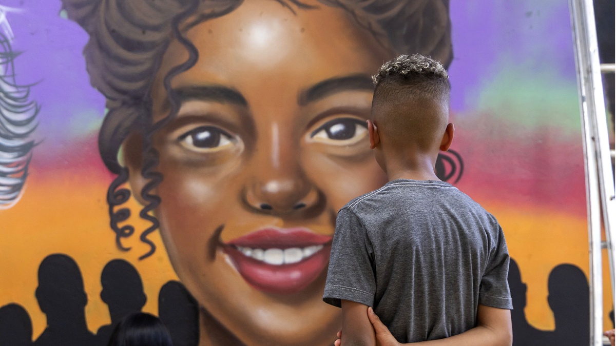 O projeto contemplou também um evento que contou com DJ, pintura ao vivo e pintura em muro externo/Fotos Divulgação