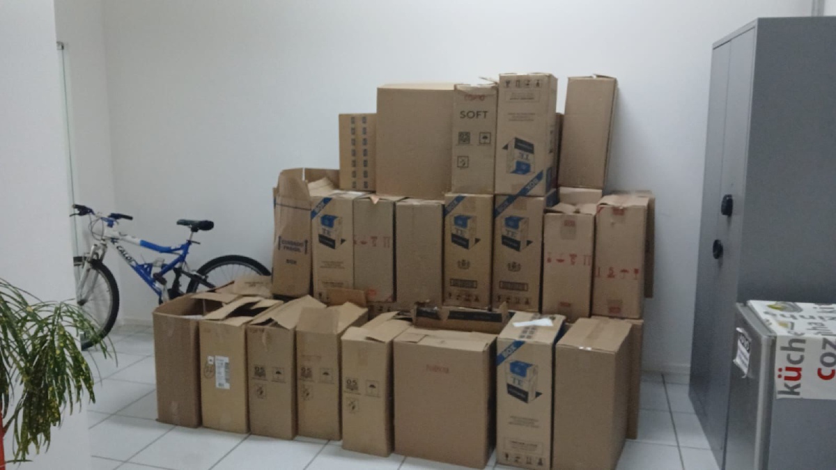 Mais caixas apreendidas durante a operação