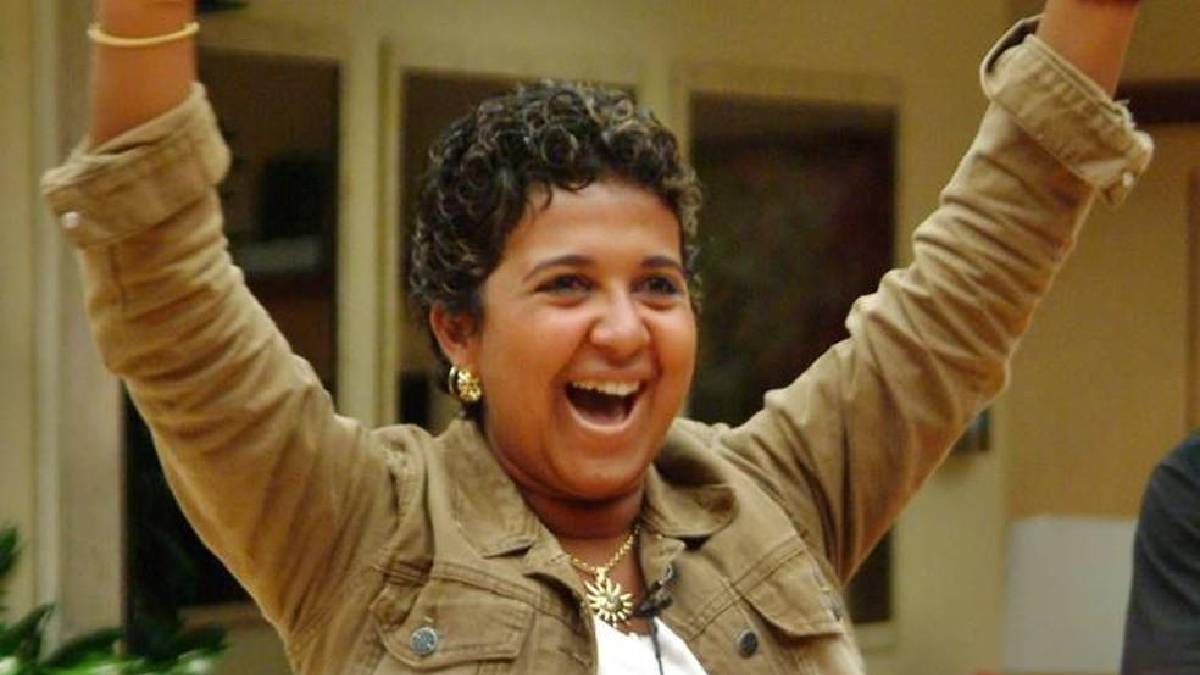 Cida do Santos desbancou Thiago Lira e se tornou a primeira mulher a entrar na galeria de campeões do reality show. A carioca teve 69% dos votos e faturou o prêmio de meio milhão de reais. Reprodução/TVGlobo