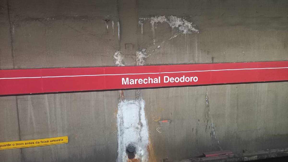 Segundo o Metrô, serviços para limpeza da estação já está previsto. Foto: Hebert Dabanovich