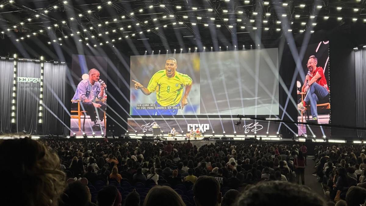 Fanático por futebol, Matt Smith declarou que seu jogador favorito é Ronaldo Fenômeno. Foto: Mariana Ribeiro/Gazeta de São Paulo