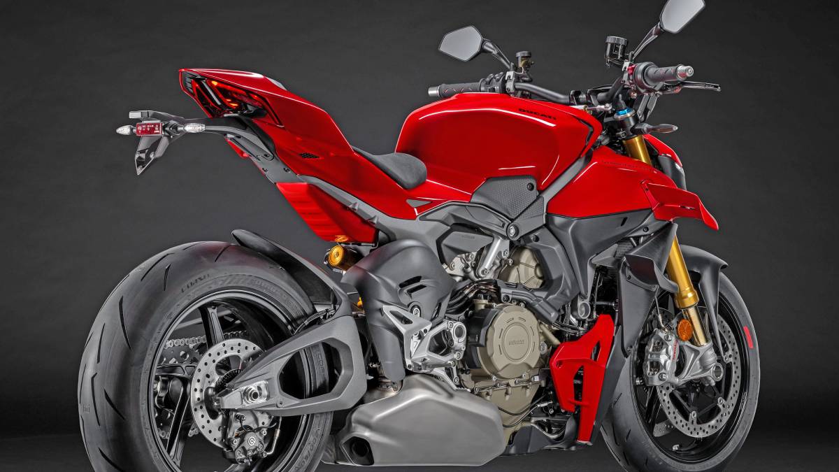 Como a moto pesa 189 quilos, o Desmosedici Stradale de 214 cavalos resulta em uma relação potência/peso de 1,13 cv/kg tornando-se uma nova referência dentro da categoria. Foto: Divulgação
