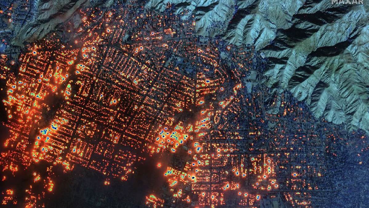 Imagem do alto mostra a área de destruição por conta do incêndio. Reprodução/noticiarioelsalvador