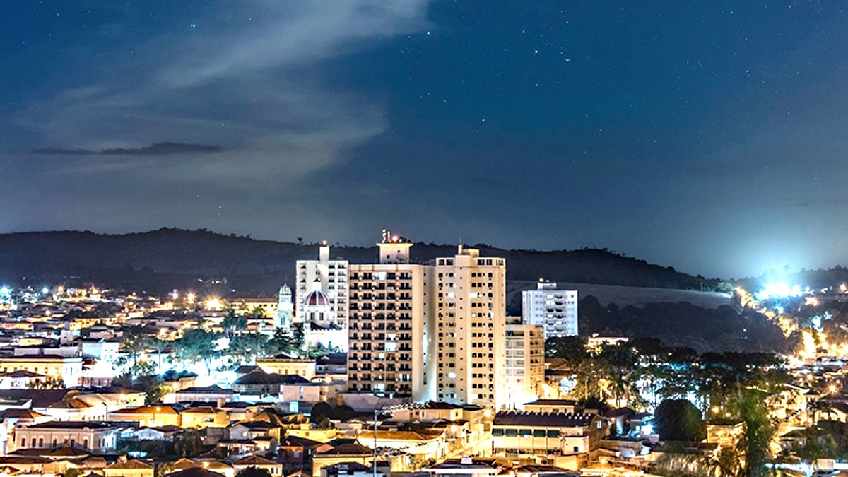 Imersa na Mantiqueira Paulista, Espírito Santo do Pinhal é considerada a "Rainha das Serras" e foi considerada por muitos anos a verdadeira "Toscana Brasileira". Considerada um paraíso das plantações, o local é um roteiro turístico-cultural, técnico e histórico - (Carlos Aliperti/Comtur)