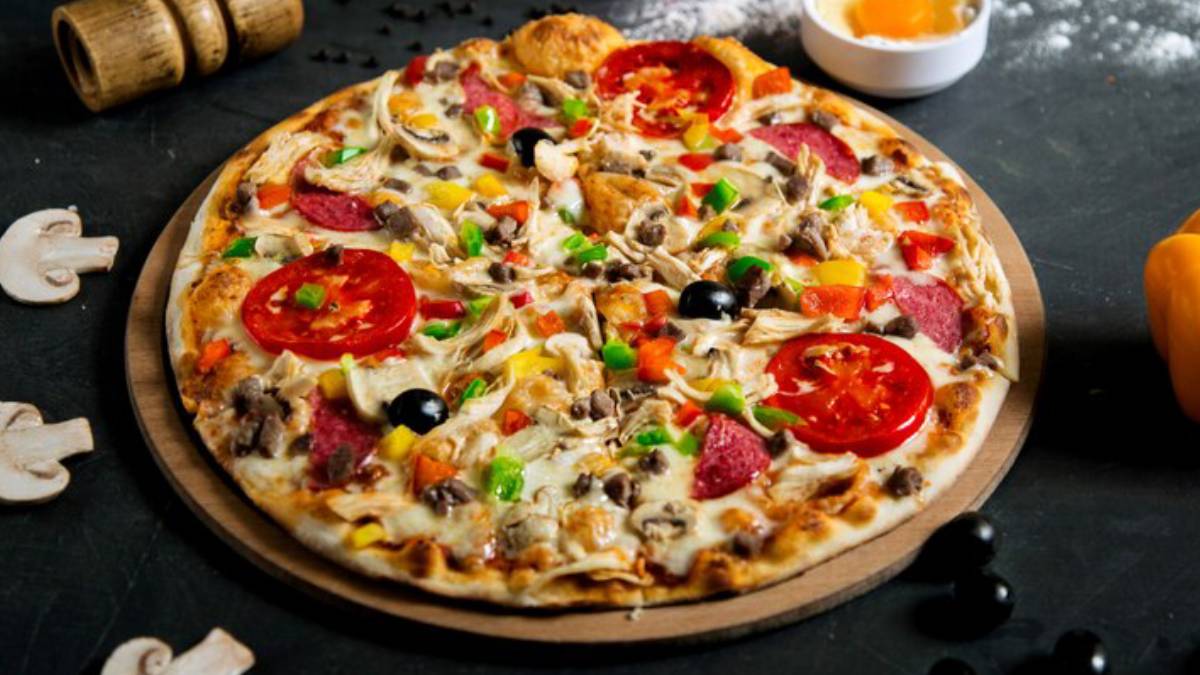 A apenas três horas da capital paulista, o destino oferece trilhas, cachoeiras, vinícolas e passeios off-road. Além disso, abriga a pizzaria considerada a melhor do Brasil.