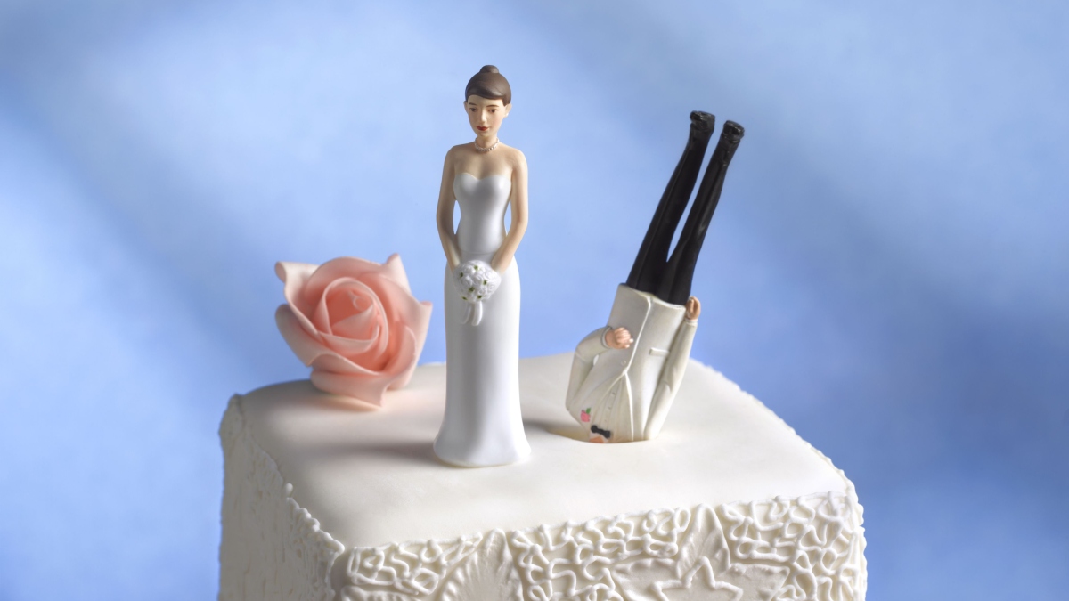A origem da sologamia remonta a iniciativas como a de Gabrielle Penabaz, artista nova-iorquina que realizou seu primeiro autocasamento no ano 2000, após o término de um relacionamento. Foto: Divulgação