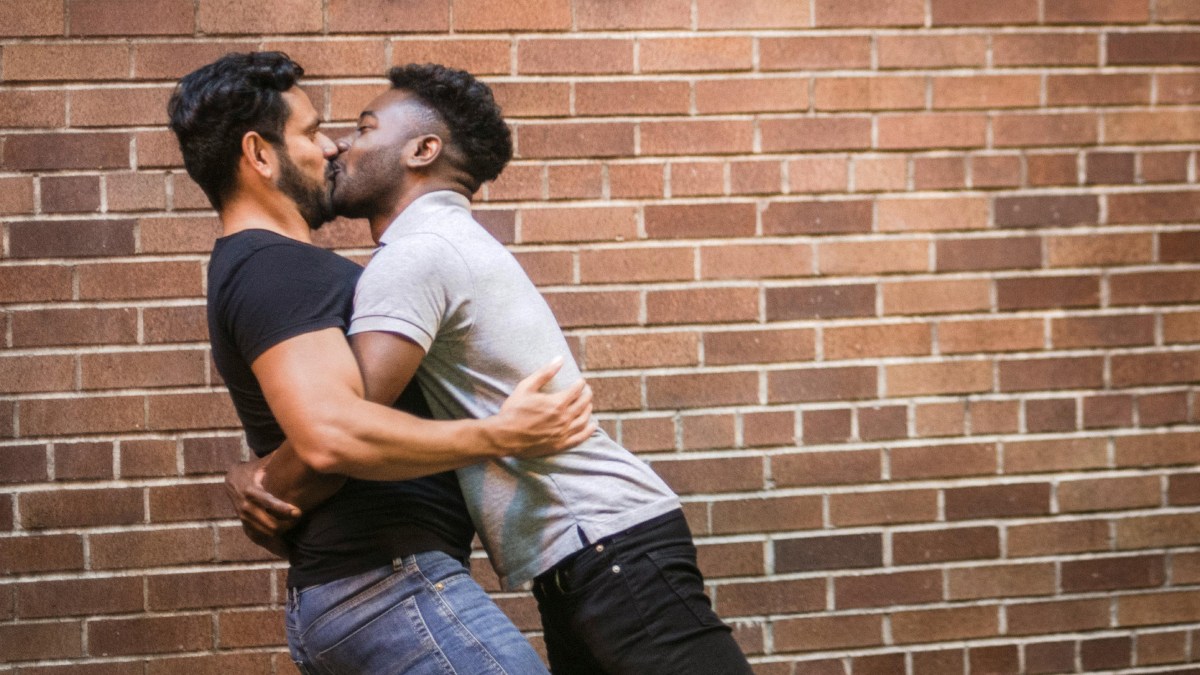 Recentemente nos Estados Unidos, uma recente ordem executiva assinada pelo ex-presidente Donald Trump determinou que o governo federal reconhece apenas os sexos masculino e feminino, impactando diretamente direitos de pessoas transgênero e não binárias. Foto: Pexels