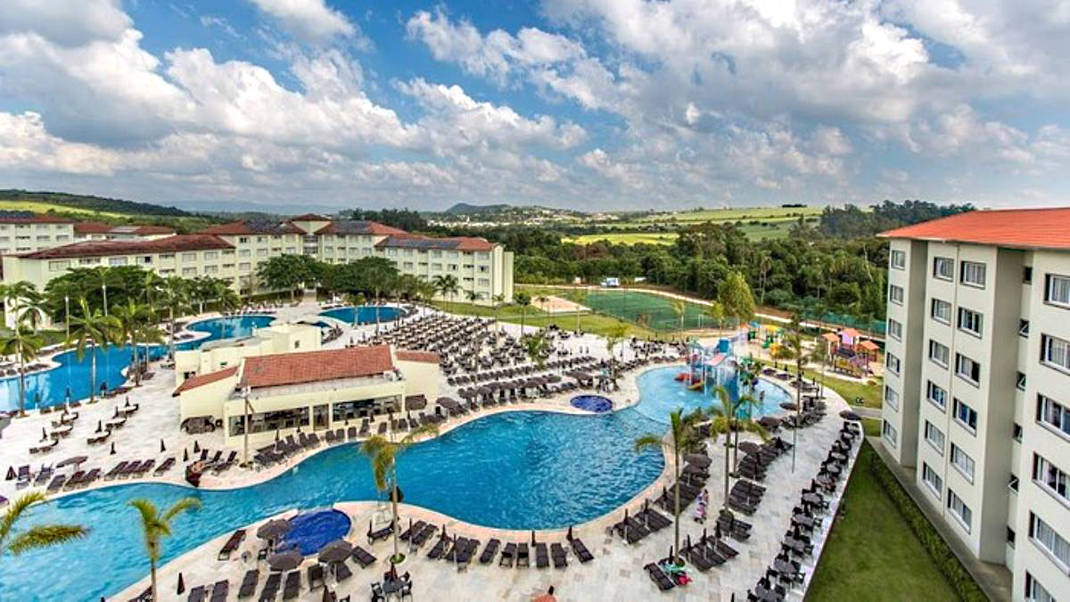 A cerca de 60 quilômetros de São Paulo, o Tauá Resort, em Atibaia, tem um parque aquático indoor climatizado com mais de 16 atrações. Foto: Divulgação/Tauá Resort