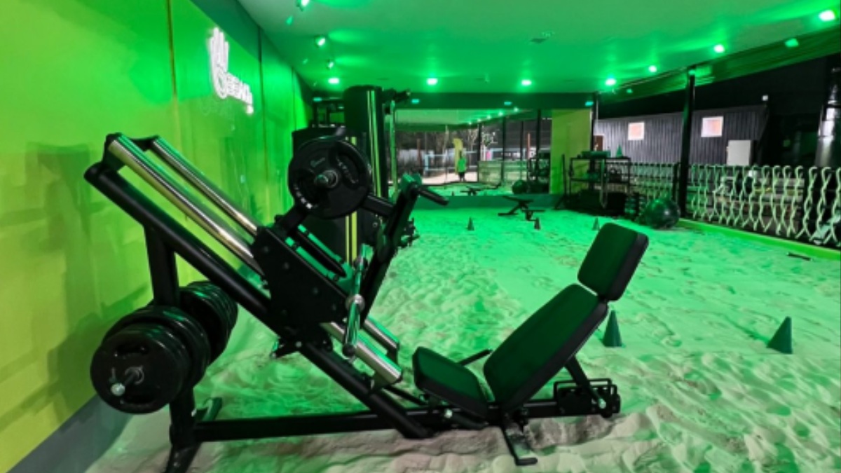4BeachGym incorpora musculação, treinamento funcional e cardio, com variedade de estratégias de treino. /Foto: Divulgação