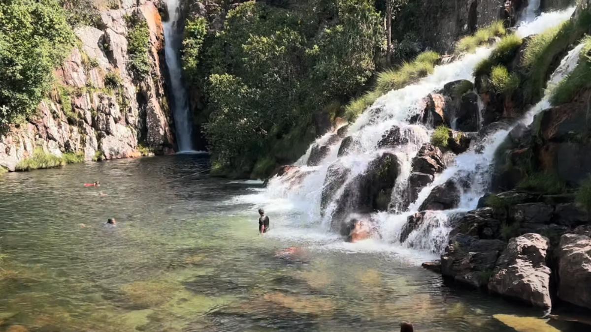 A Vila de São Jorge é o ponto de entrada do Parque Nacional. De lá, partem trilhas incríveis para diversas atrações.
