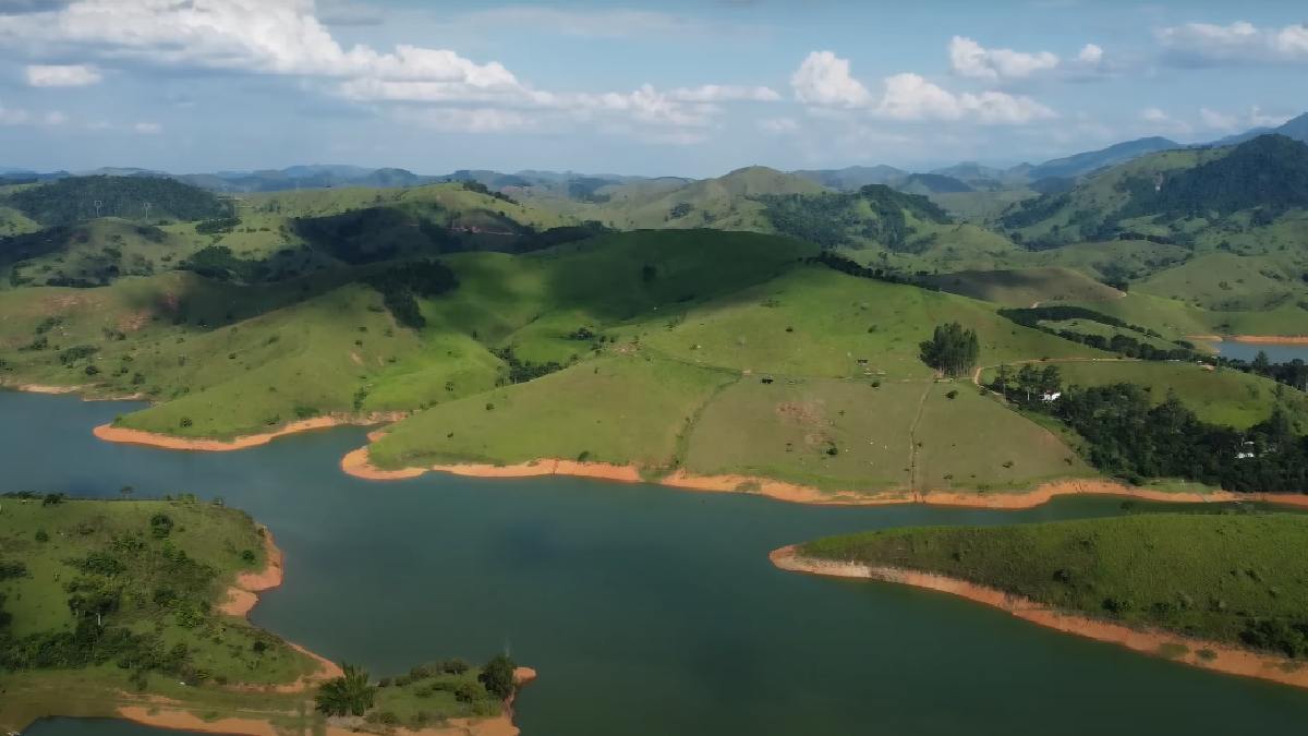 A cidade foi cenário de novelas e filmes famosos. "Ana Raio e Zé Trovão" e "Heleno" são algumas das produções gravadas ali.