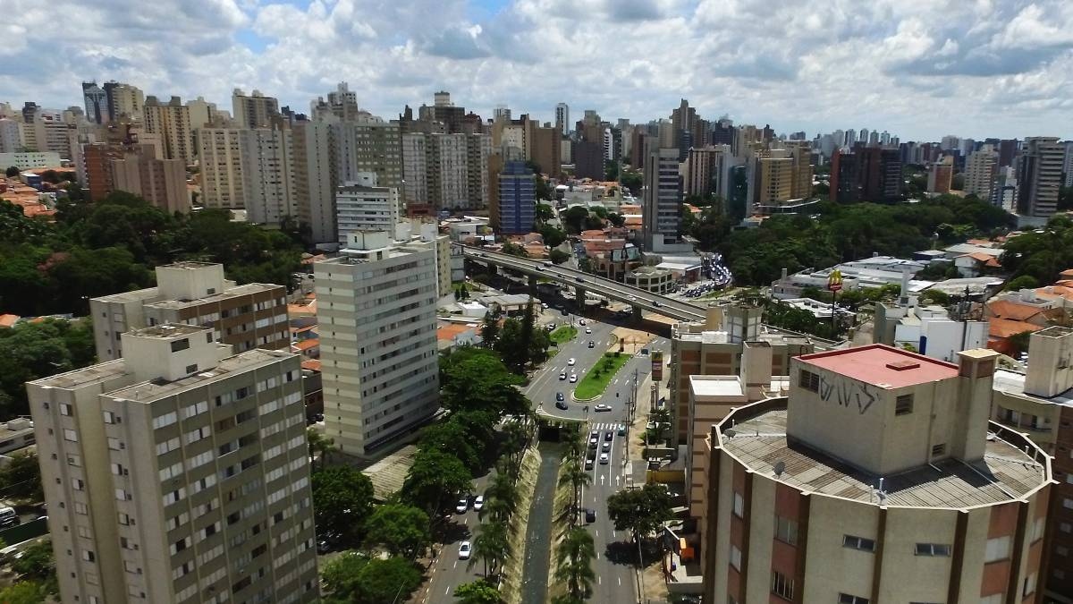 Campinas, no interior paulista, é reconhecida por sua infraestrutura robusta e uma atmosfera tranquila. O custo de vida é alto, contudo, a infraestrutura justifica esse valor. A cidade conta com excelentes hospitais, universidades renomadas e um dos maiores polos tecnológicos do Brasil - (Carlos Bassan/PMC)
