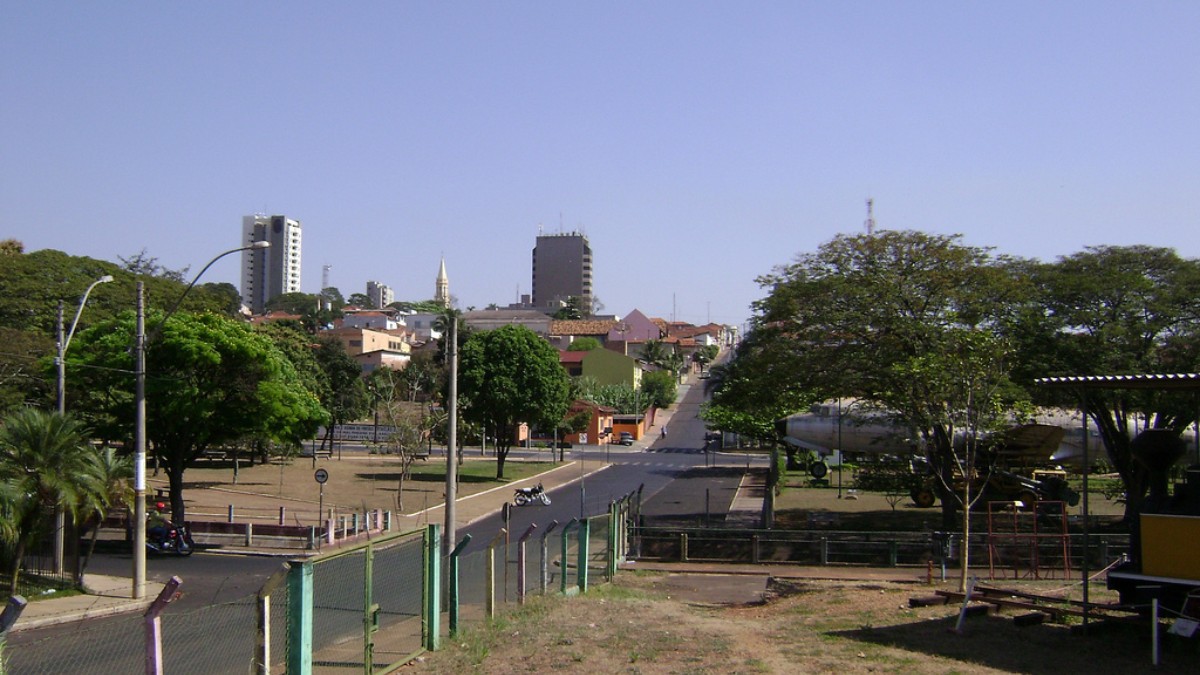 Conhecida por sua forte atividade agrícola, Bebedouro apresenta temperaturas médias de 40,6ºC. Foto: Wikimedia Commons