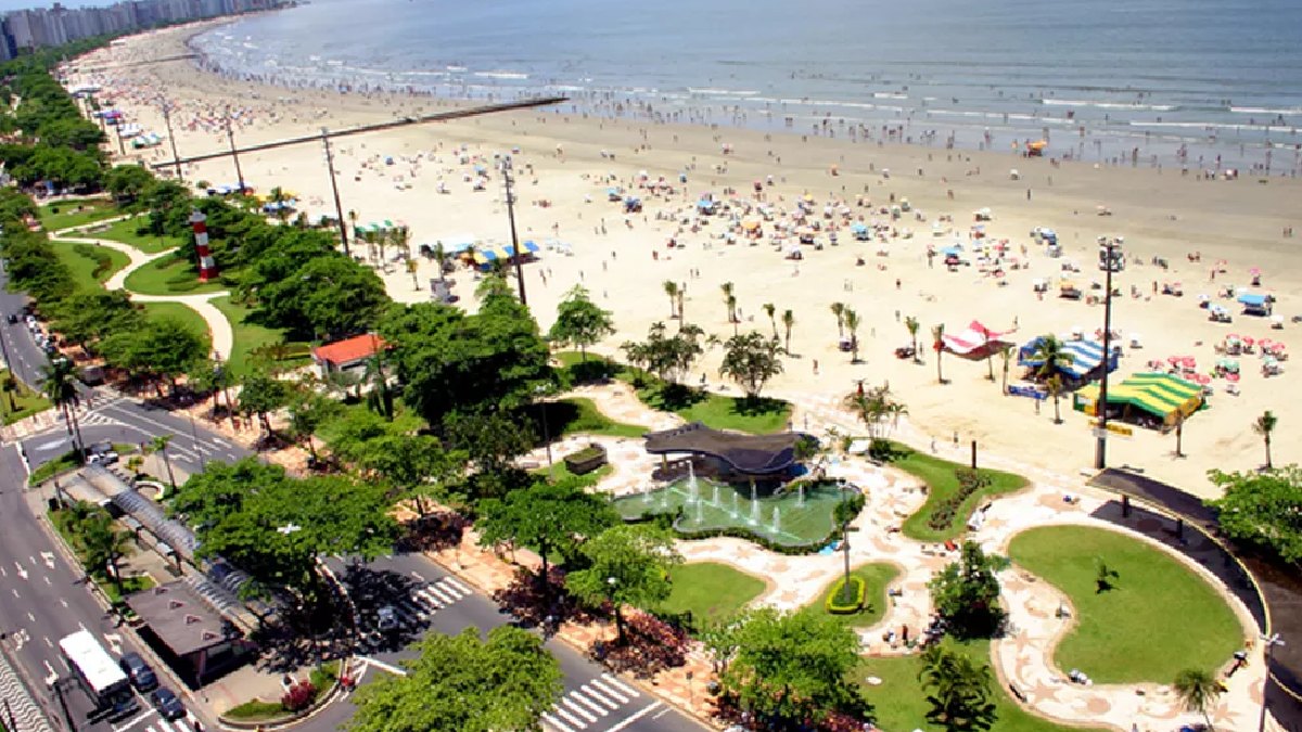 Município se destaca com a maior população acima dos 60 anos e a terceira com menor parcela de idosos beneficiários de BPC (o que demonstra baixa vulnerabilidade social do segmento) - (Tadeu Nascimento/Divulgação/Prefeitura de Santos)