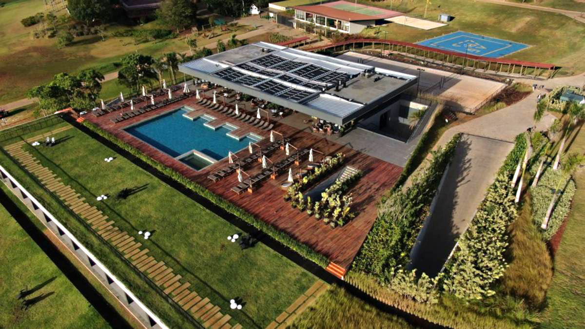 A 72 quilômetros da capital paulista, o sofisticado Clara Ibiúna Resort oferece uma imersão na natureza e conta com uma programação de Carnaval. Fotos: Divulgação/Clara Ibiúna Resort