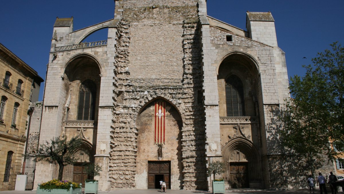 O crânio atribuído a ela foi descoberto na cripta da Basílica de Saint-Maximin-la-Sainte-Baume. Além do crânio, a igreja guarda o 'noli me tangere', um pedaço de carne e pele da testa da seguidora de Jesus. Foto: Wikimedia Commons