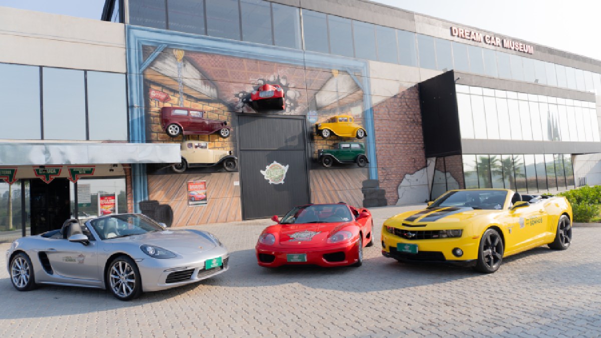 Na Volta dos Sonhos os apaixonados podem locar Ferrari 360 Spider, Porsche 718 Boxster e Chevrolet Camaro. Divulgação/Carolina Lopo