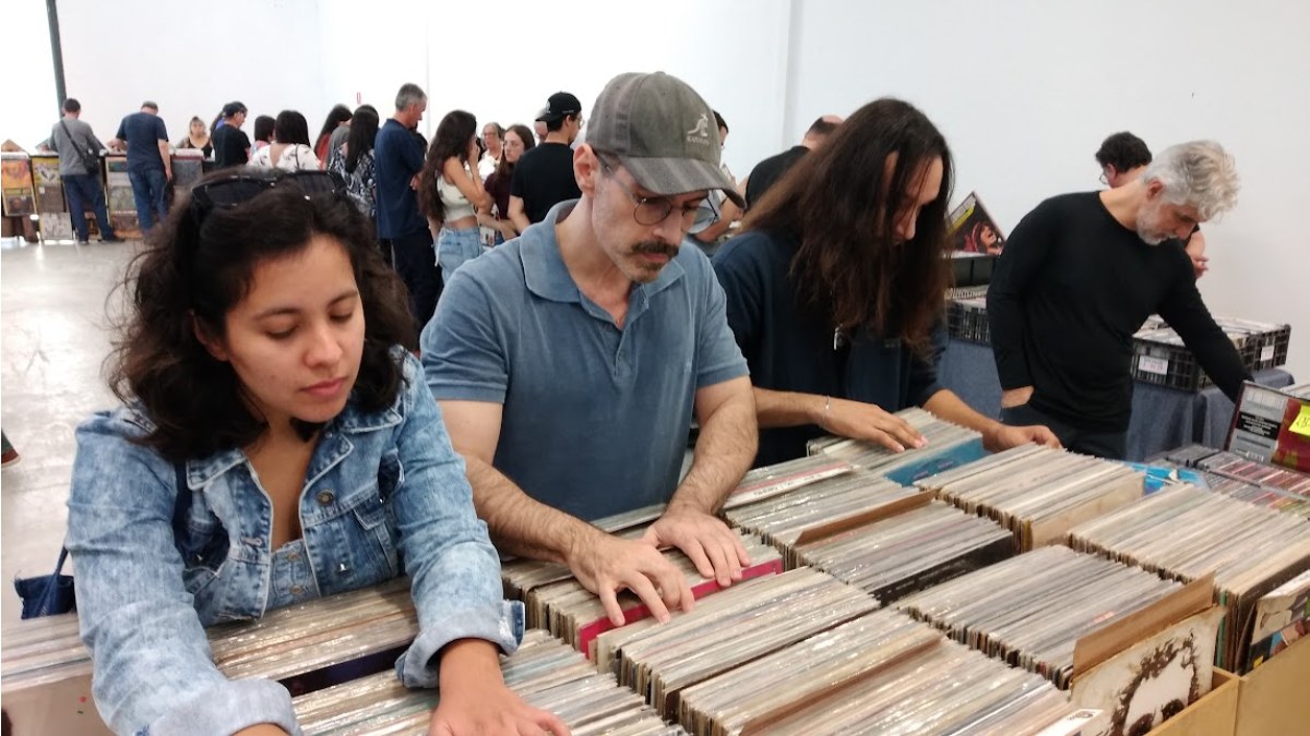 Evento é uma opção de passeio em família, oportunidade para os pais, avós e tios, apresentarem os discos às crianças, compartilharem histórias e aproveitarem o momento juntos.